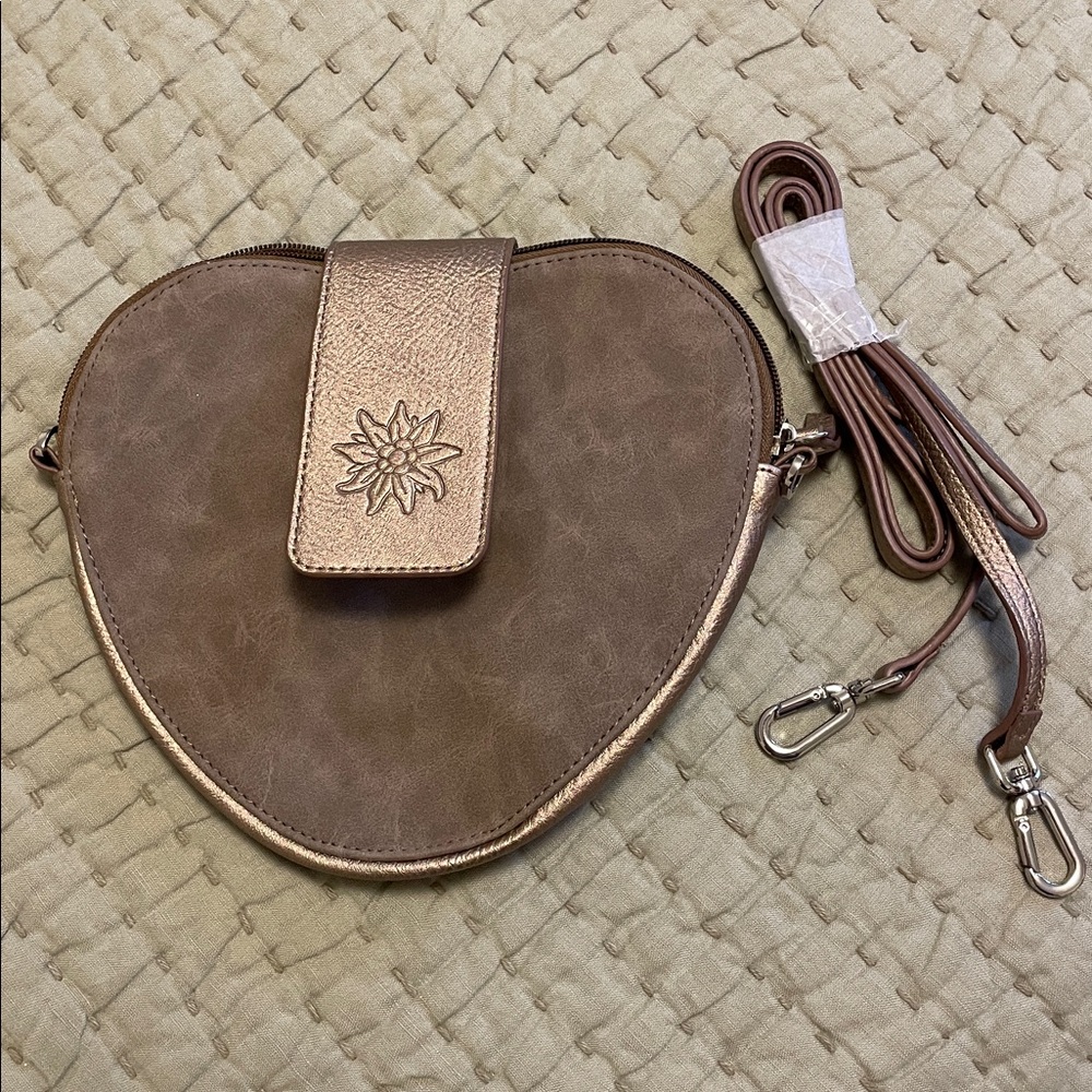 New Lufthansa Heart-Shaped Brown Crossbody Bag with Rose Gold Accents - Picture 2 of 4